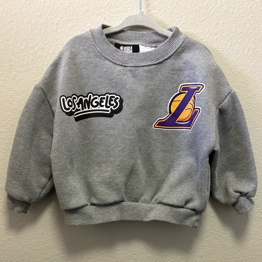 NBA + ZARA Los Angeles Lakers Crew Sweatshirt